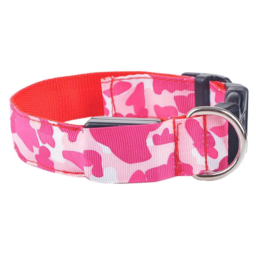 Camouflage Pet fournit un collier de chien lumineux