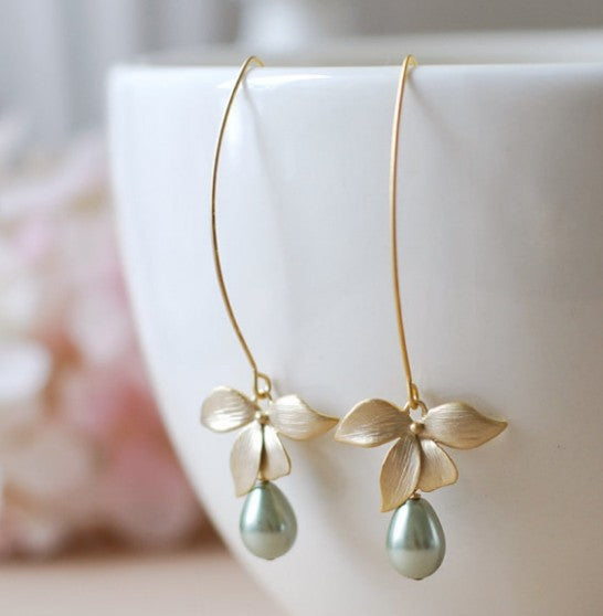 Bow Leaf Water Drop Pearl Earrings